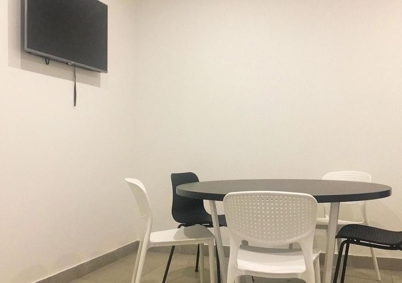 Kyivpasservis Hotel 객실 사진